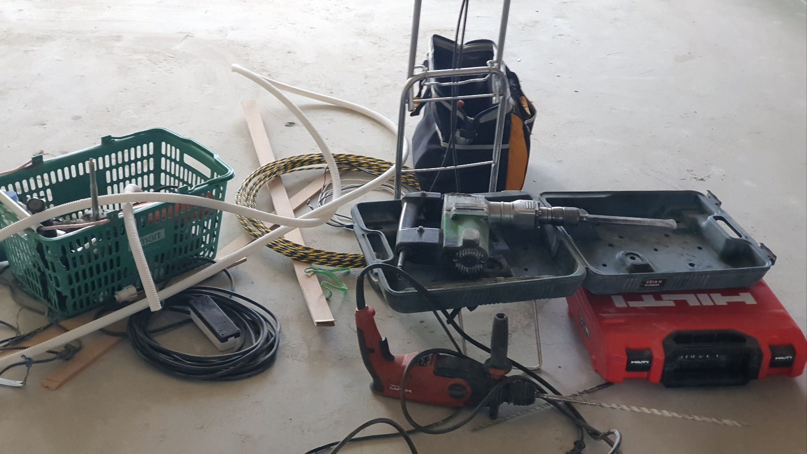 /user/m/mrpower/editor/2409/3c25982c4a165be1b86fc2c71f384f0e_1726792352_3306.jpg 이미지크게보기