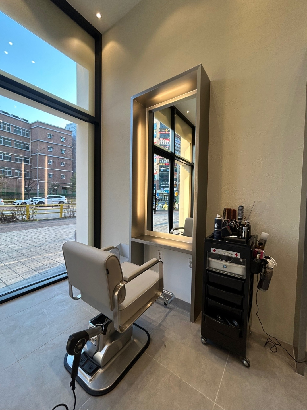 /user/m/mrpower/editor/2504/393ed93170419ee2374cbd437588d1e4_1745813193_7326.jpg 이미지크게보기